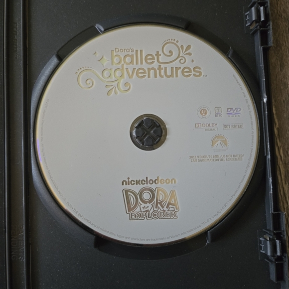 Dora the Explorer DVD Bundle - Pirate Adventure & Ballet Adventures - Picture 11 of 13
